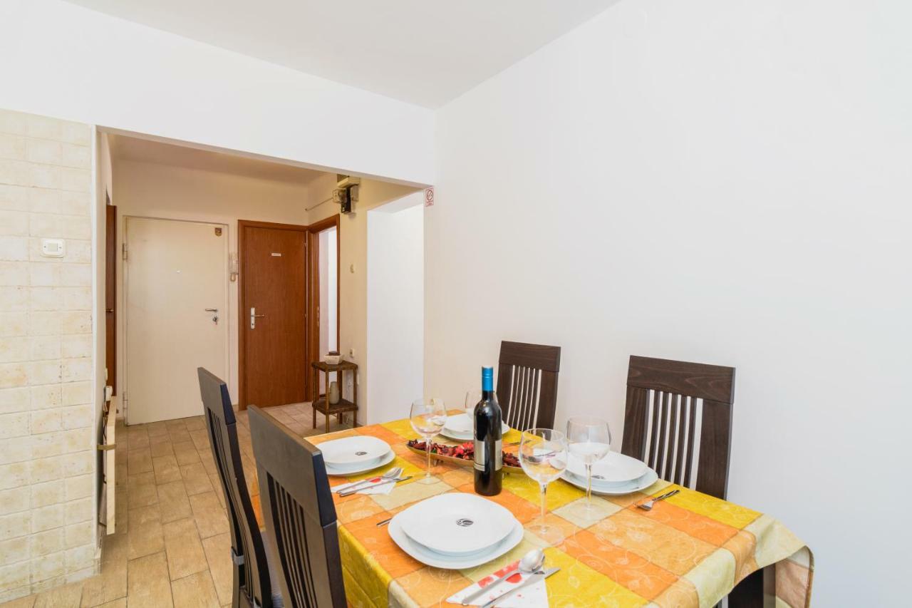 Apartman Fani Rijeka Bagian luar foto